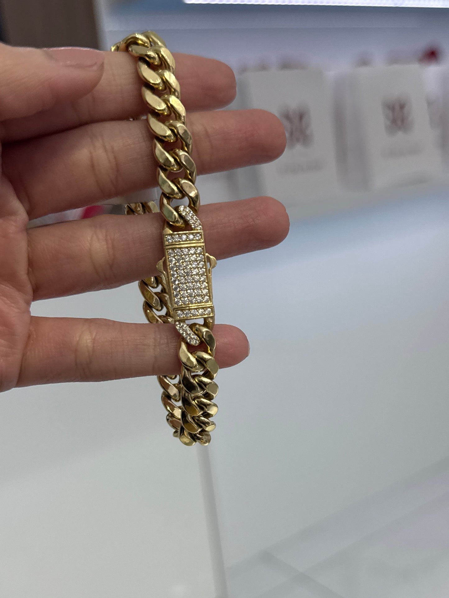 10K Cuban Link Bracelet