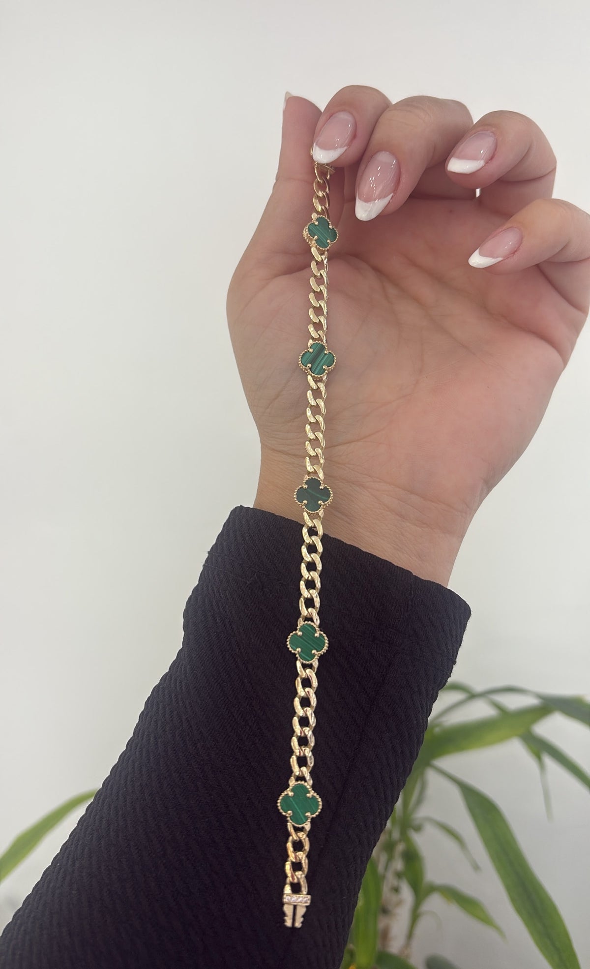10k green flower Bracelet