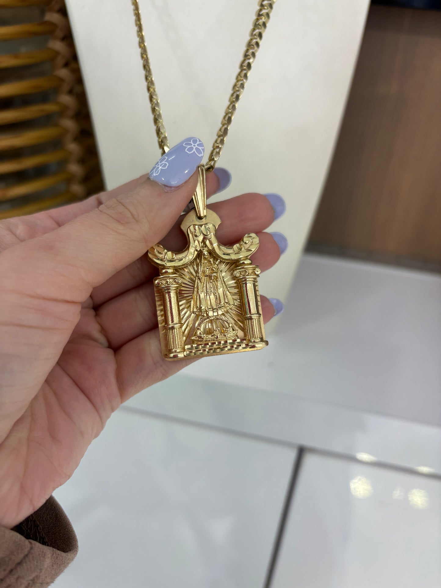 10K Chain + charm