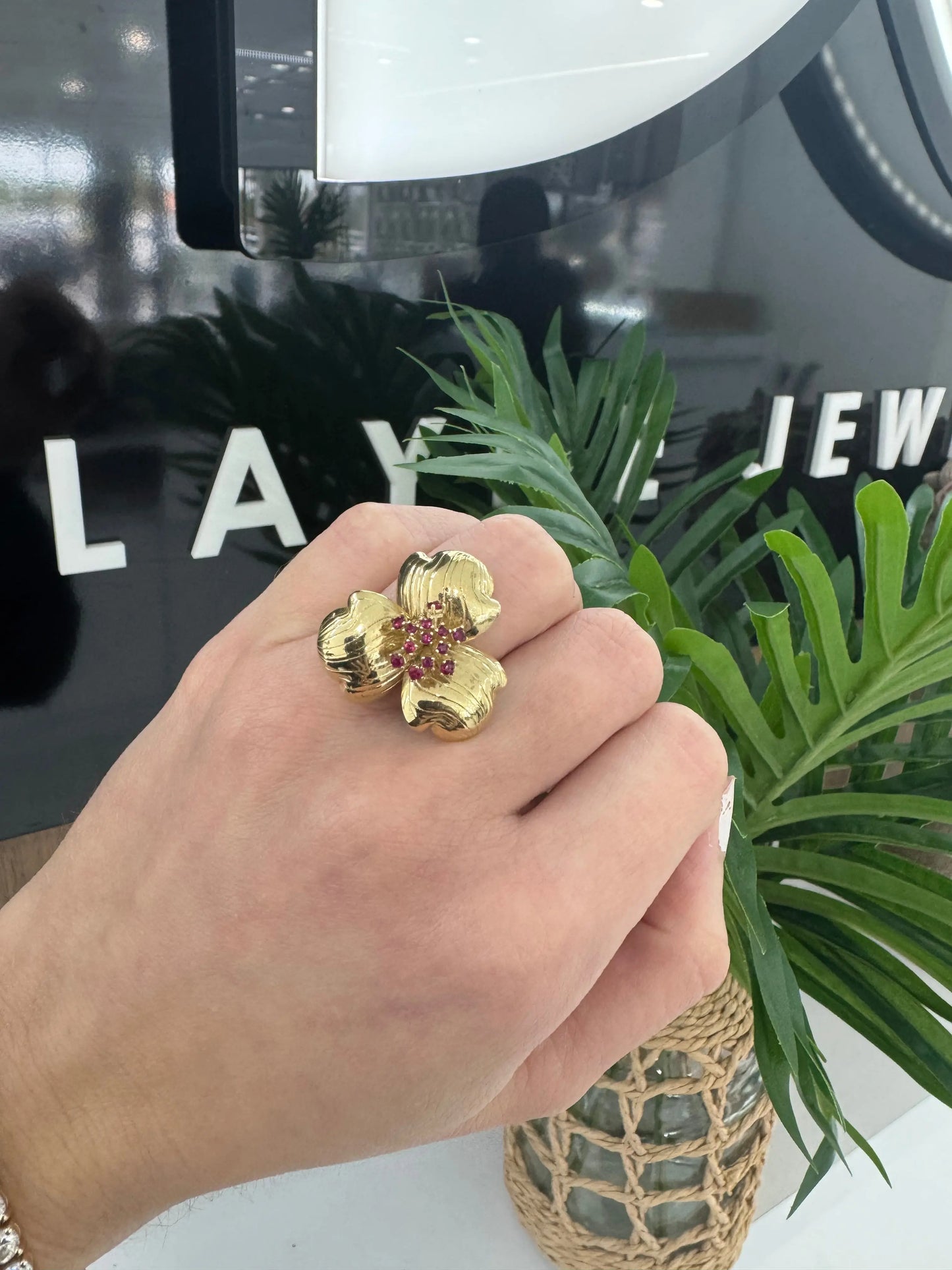 10K Flore Ring My Store