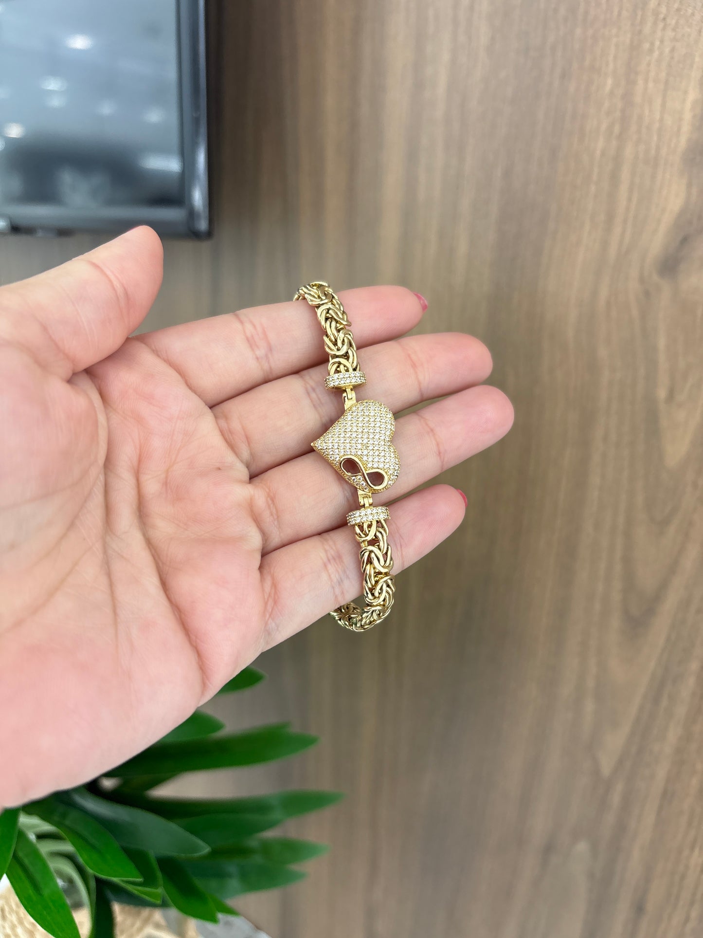 10k heart bracelet