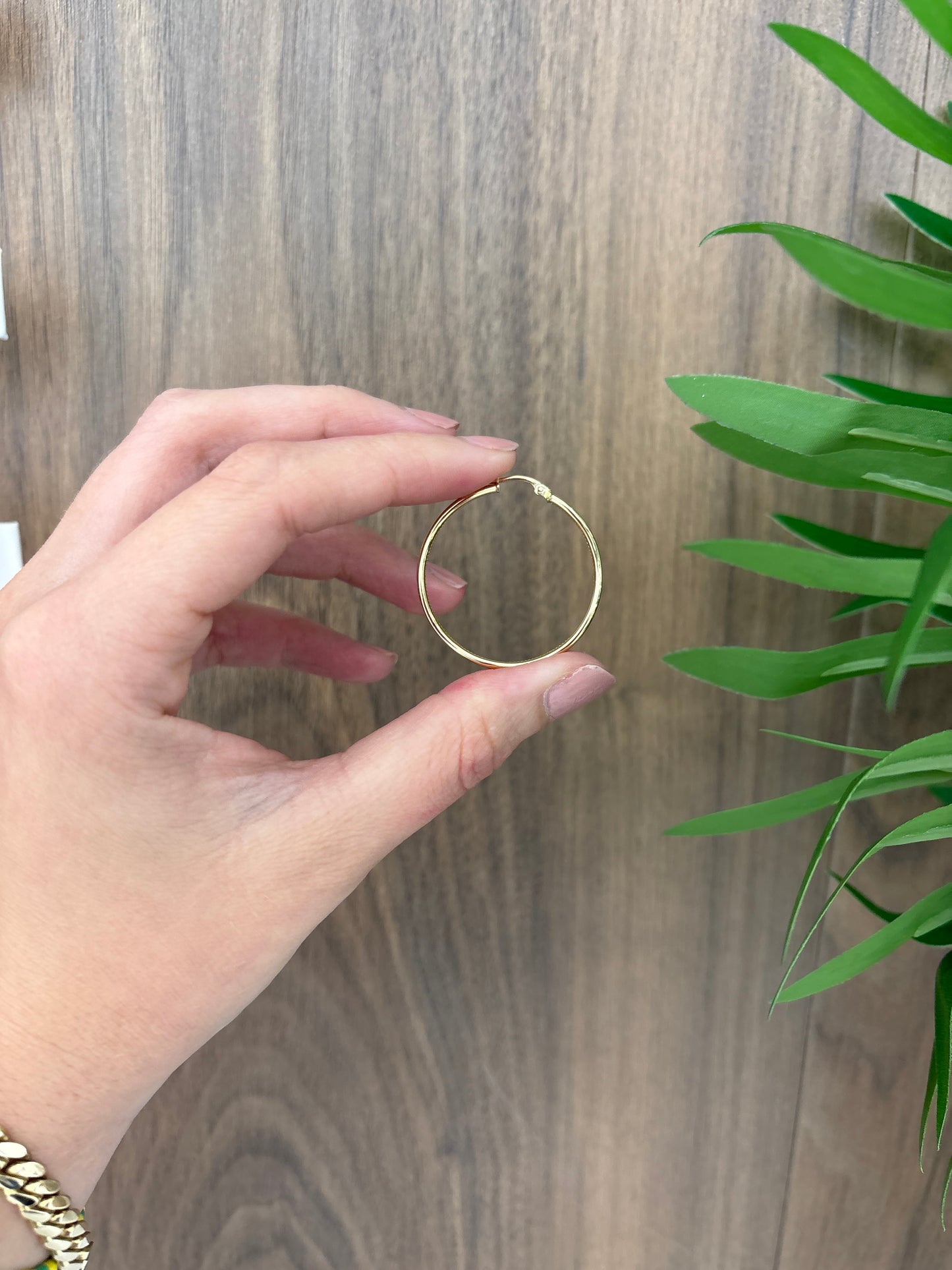 14k Medium Hoops