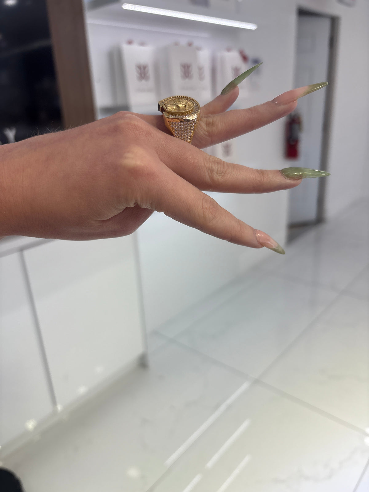14K Santa M Ring