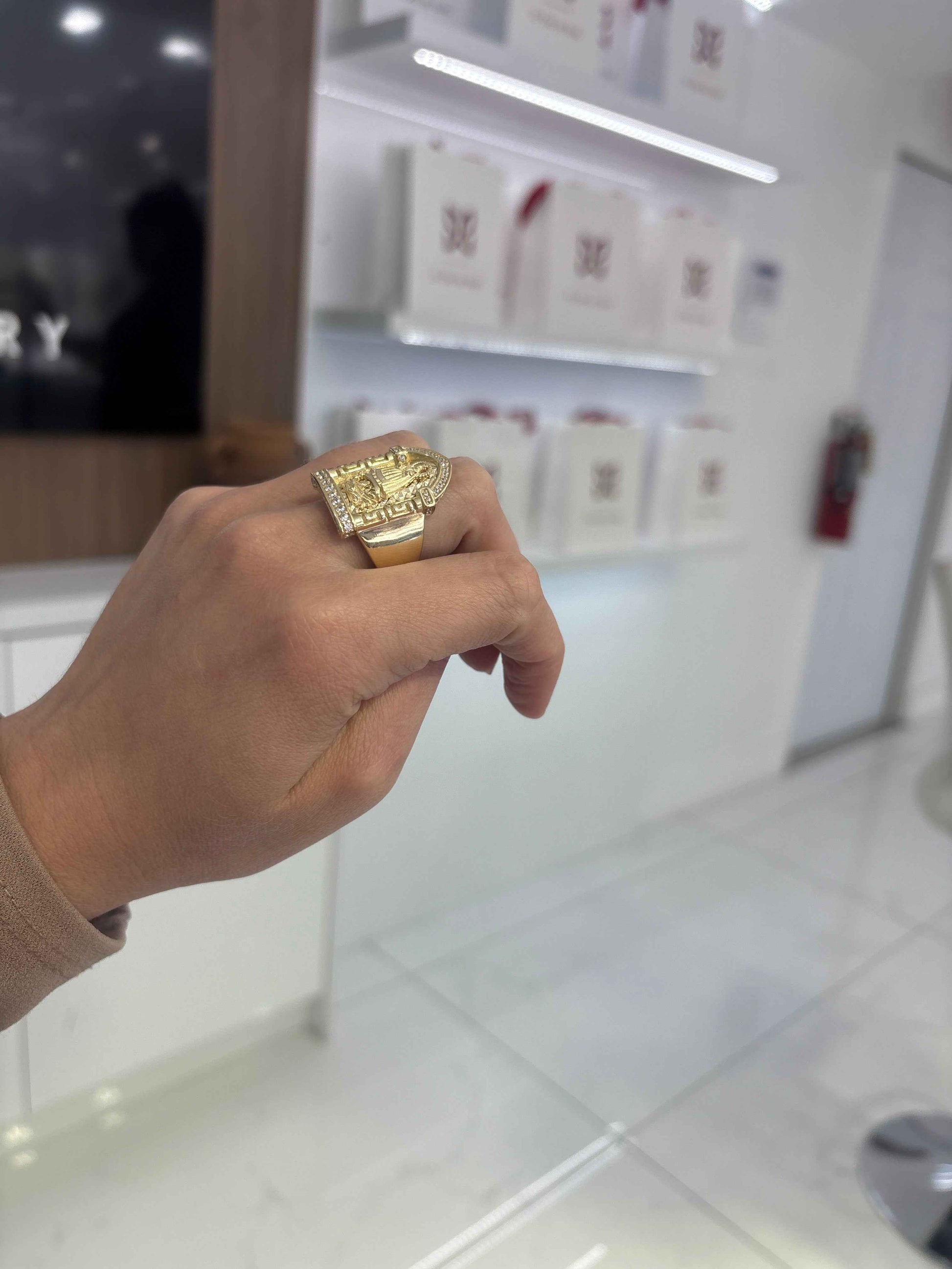10K Mary Virgin Ring