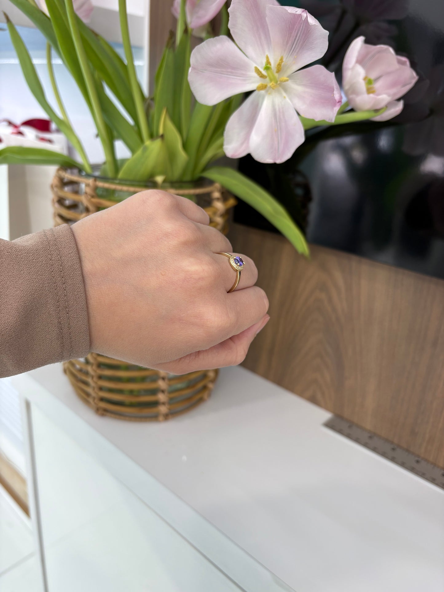 10K Purple Oval Stone Ring