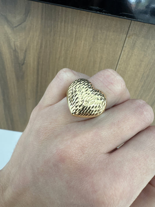 10K Heart Ring