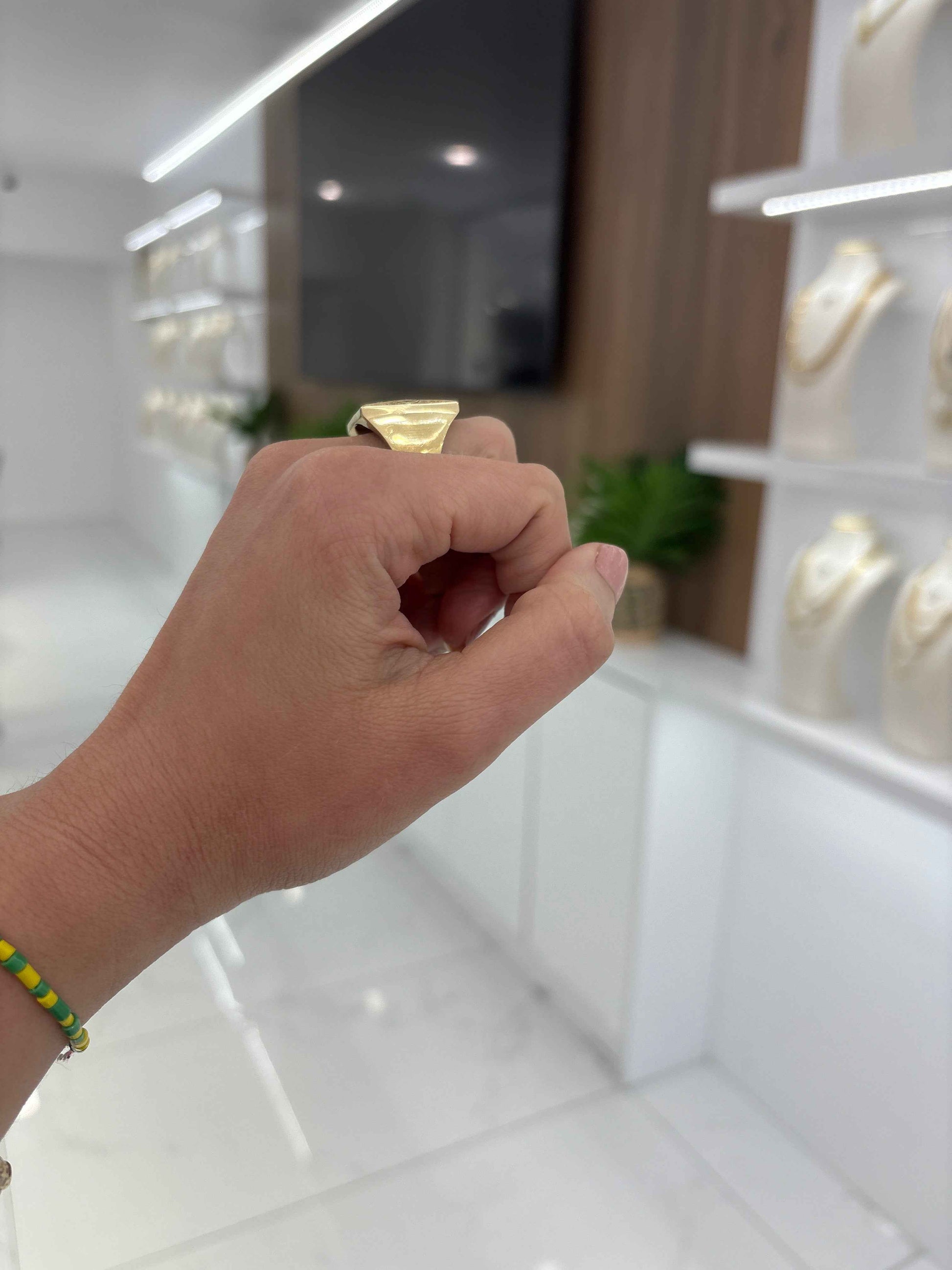 10K Green Stone Ring