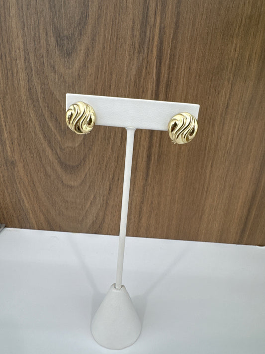 10K Round Omega Earring