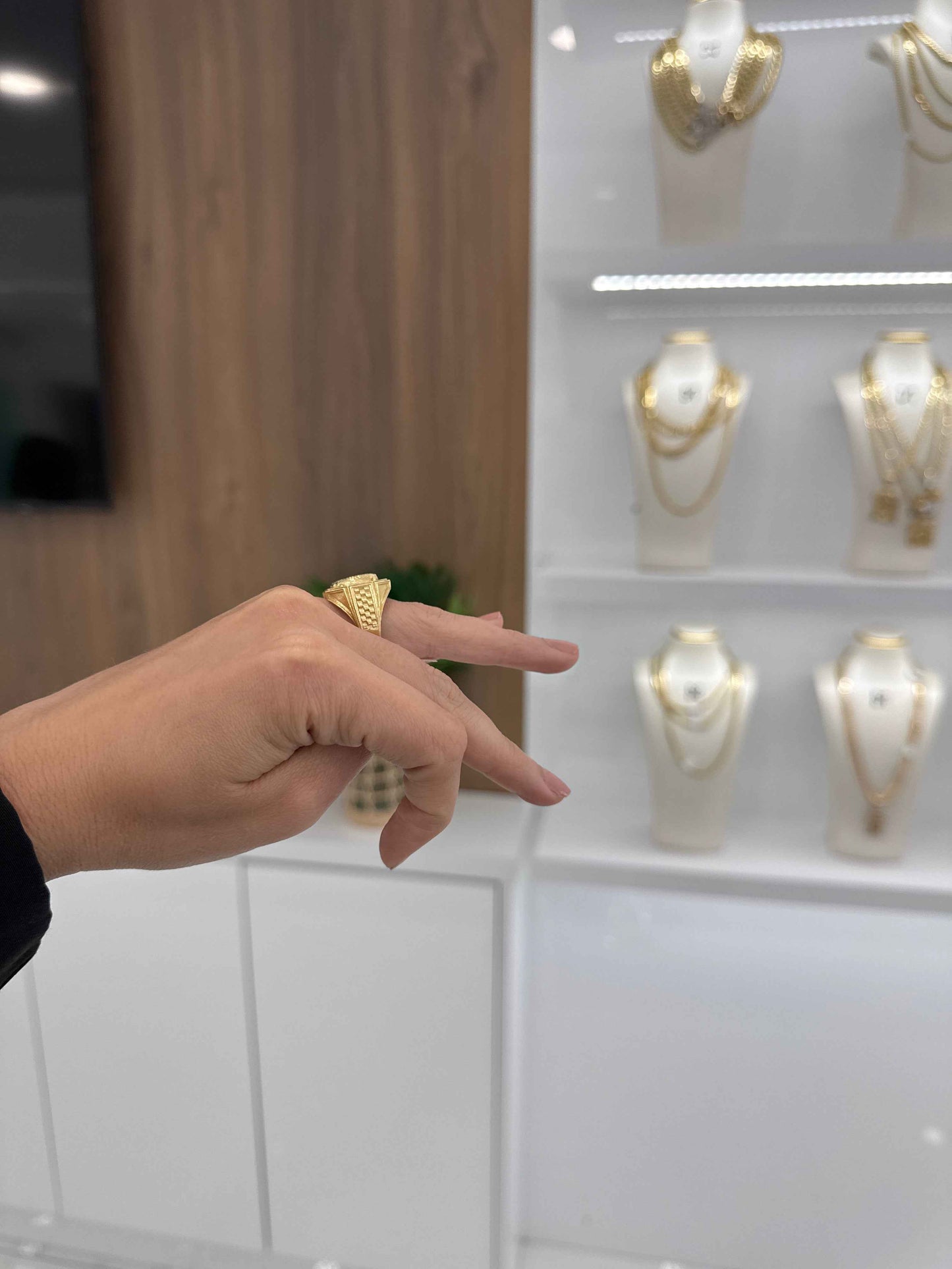 10K Alligator Ring
