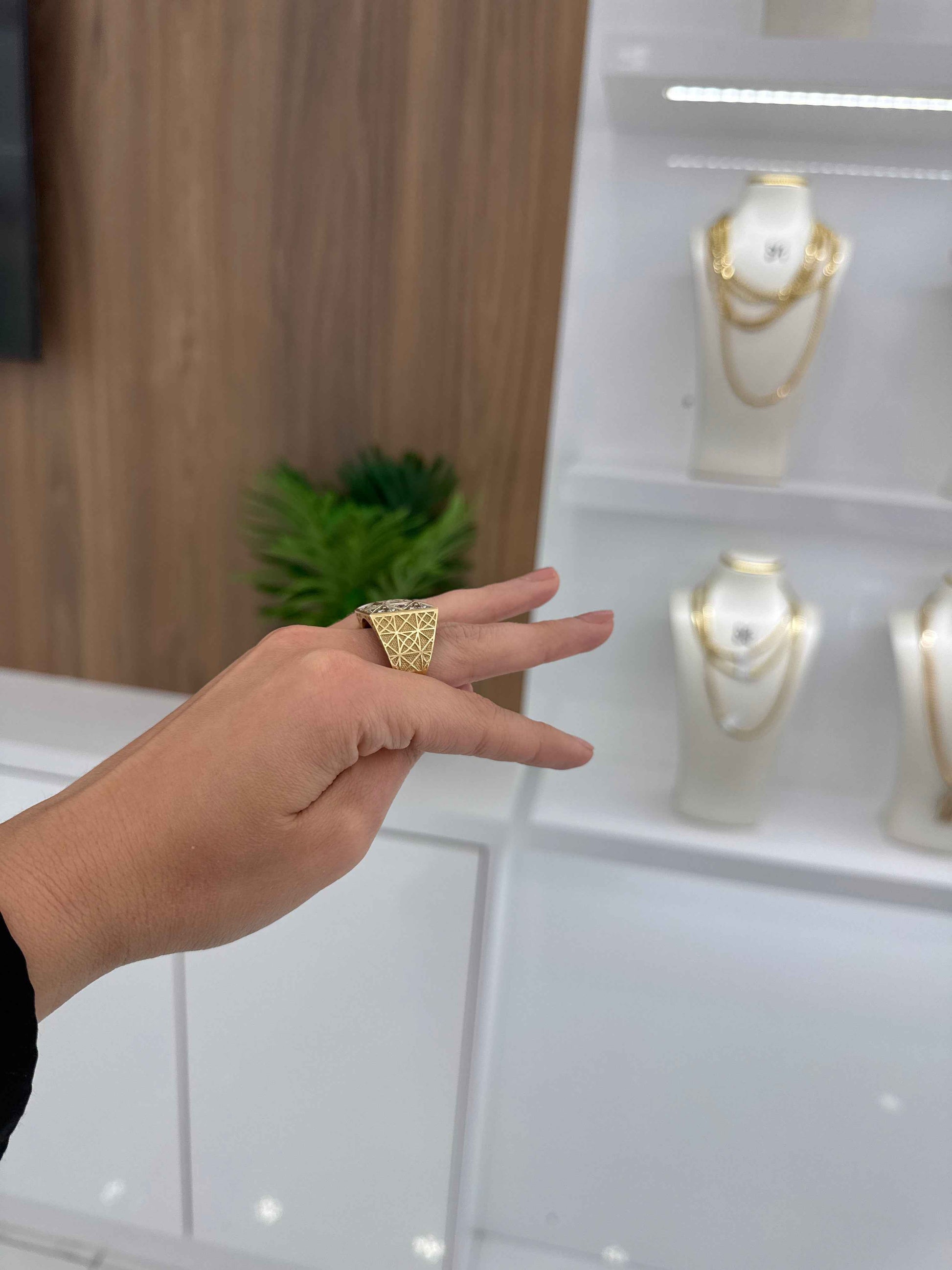 10K Rosetta Ring