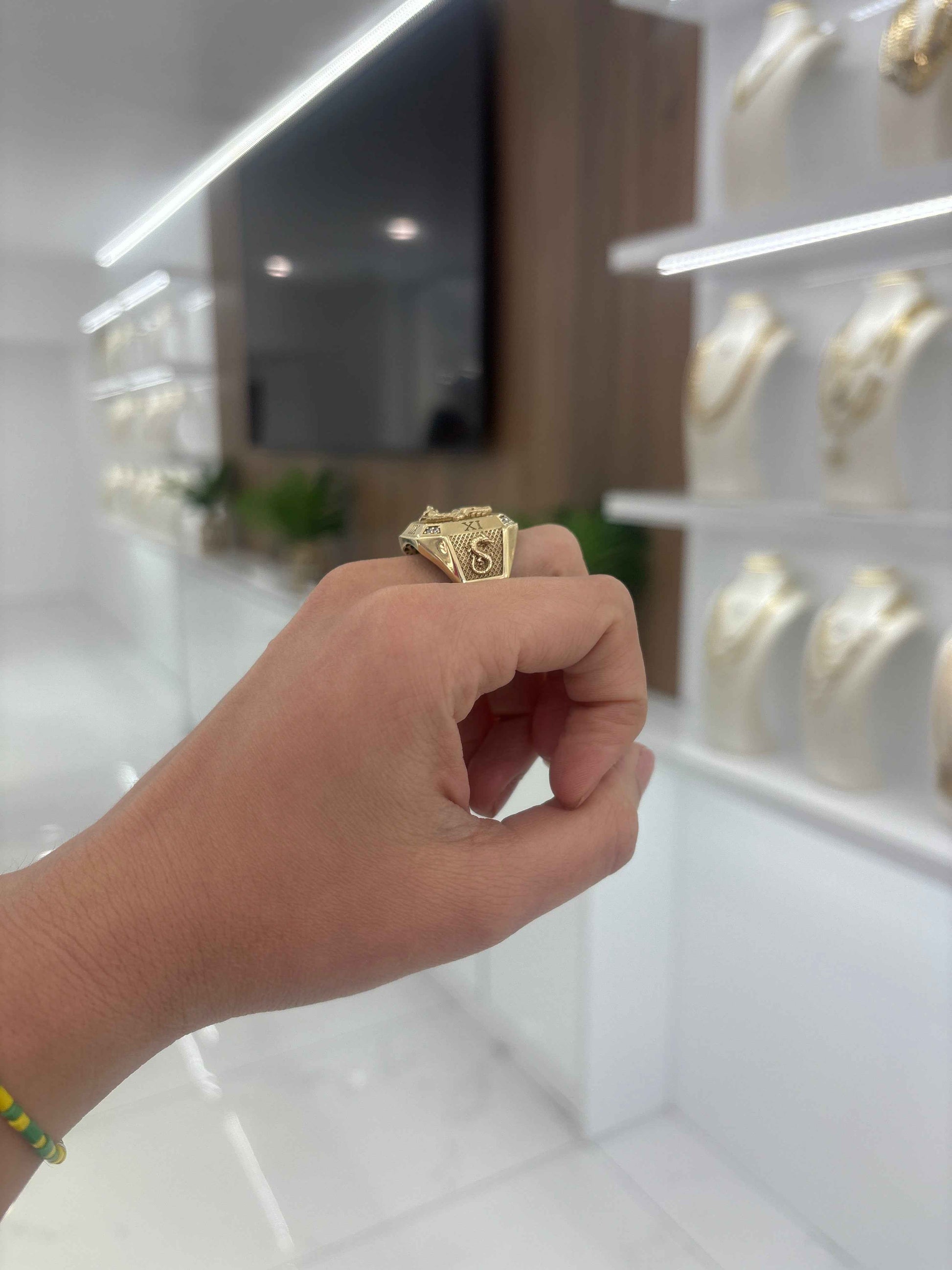 10K Chinesse Dragon Ring