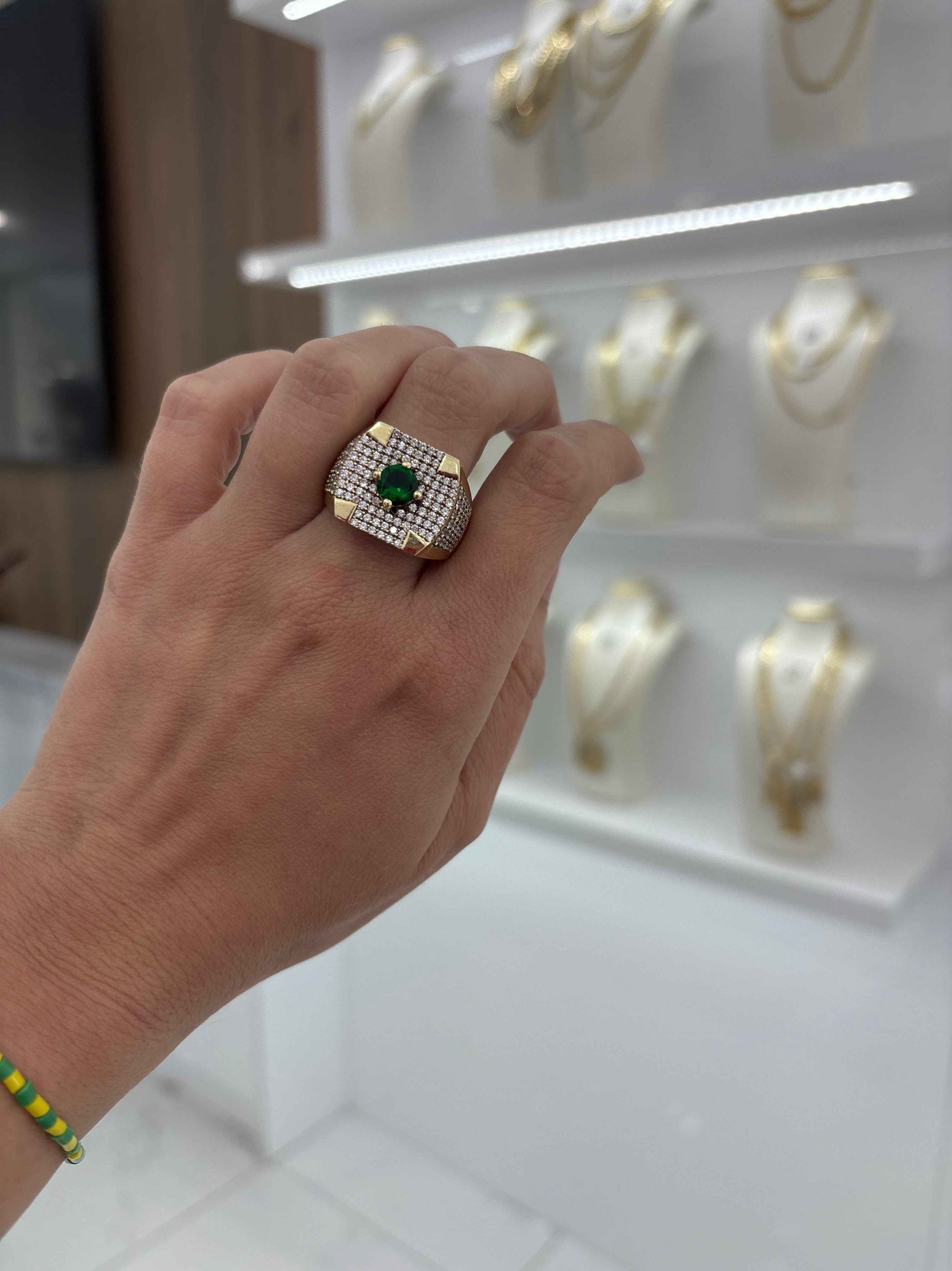 10K Green Stone Ring