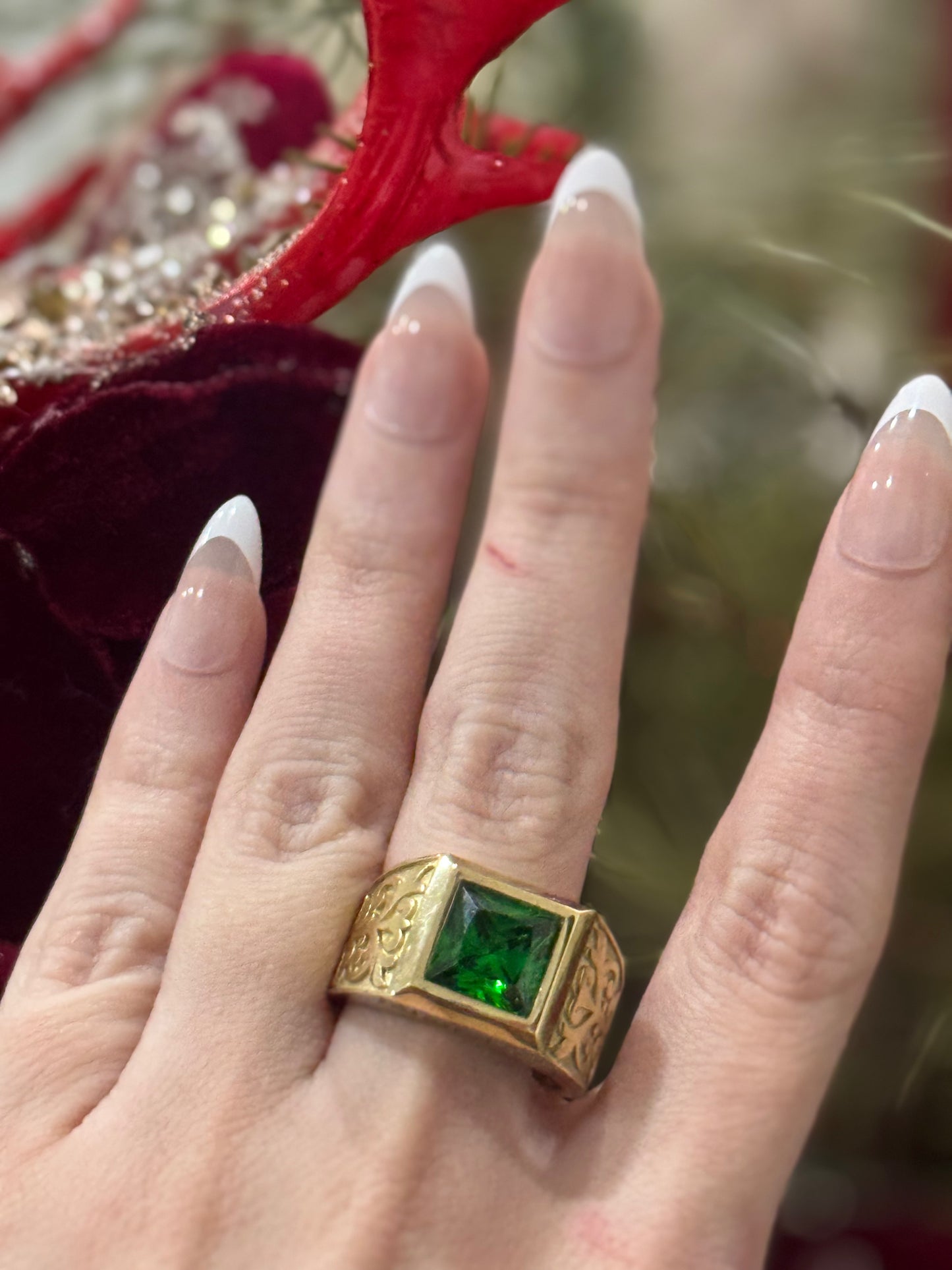 10K Green Stone Ring