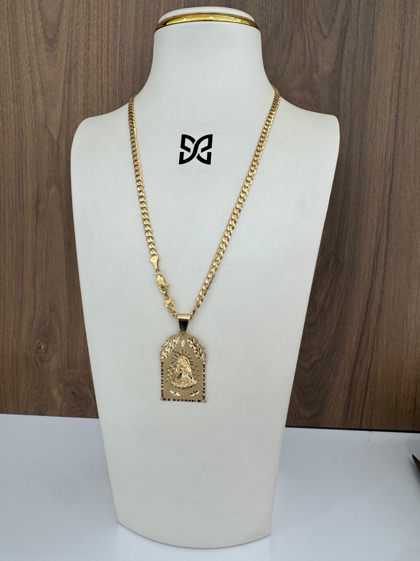 10K La Virgen de la Caridad Charm +