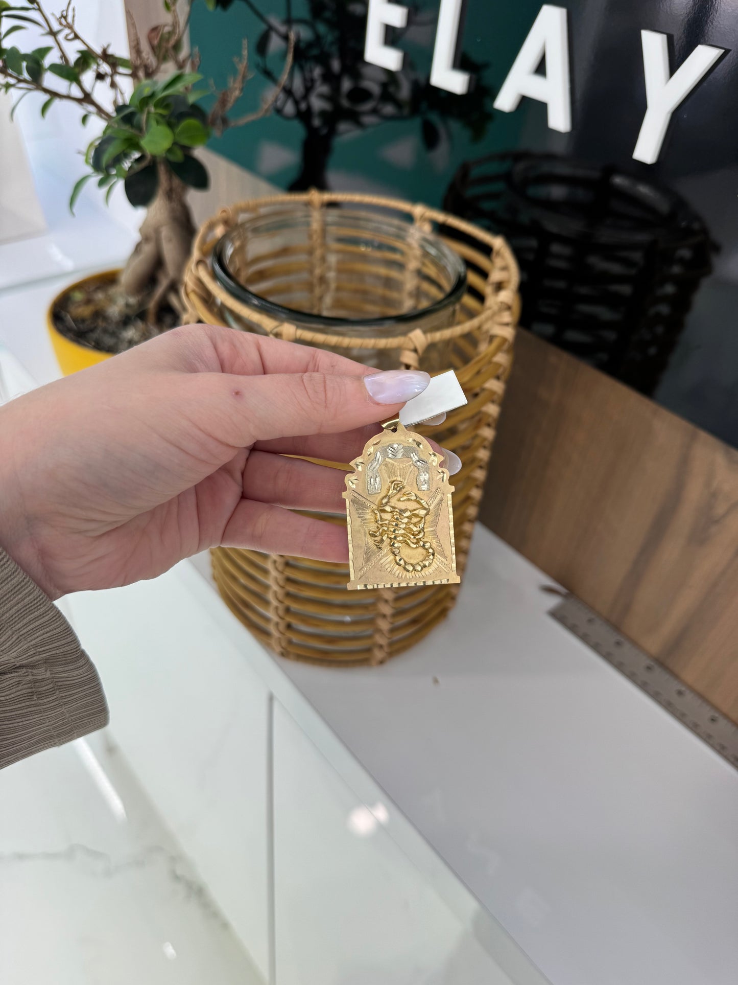 10K Scorpion Charm