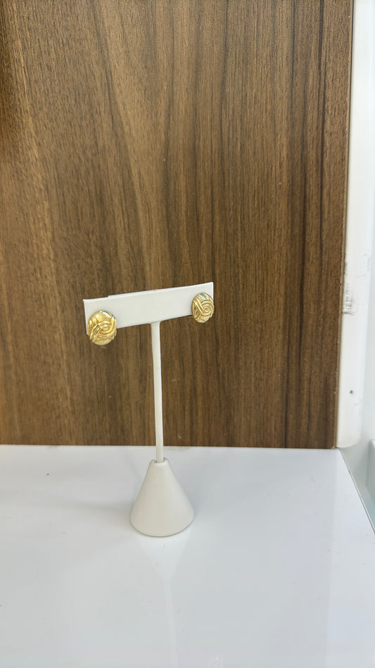 10K Oval Earring