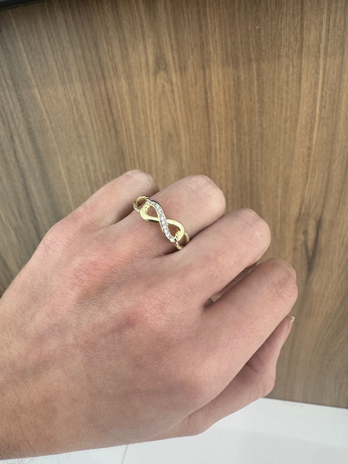 10 k Infinity Ring