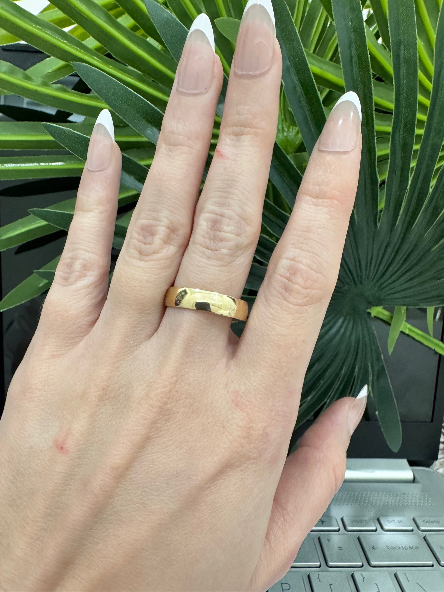 10K Plain Band Ring