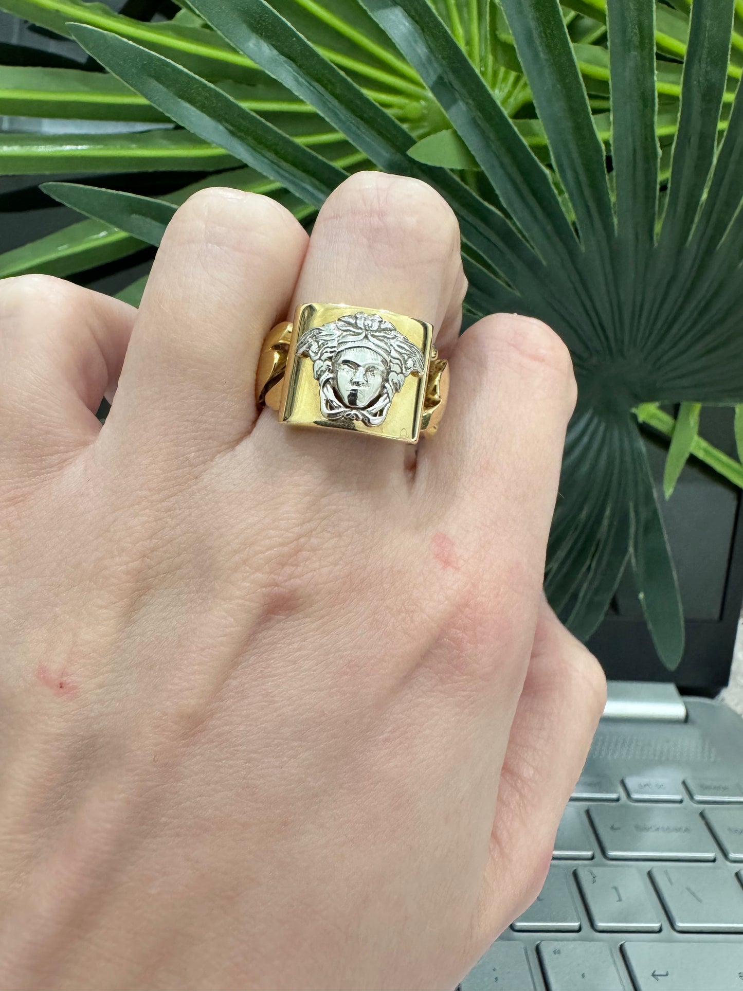 10K Medusa Ring