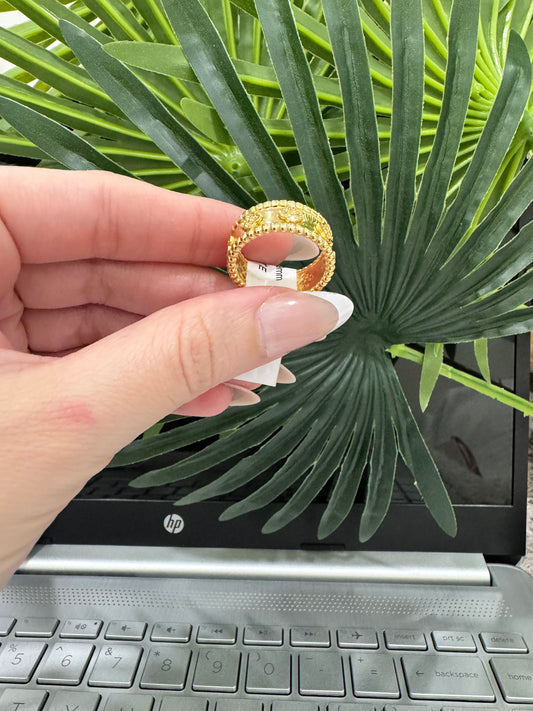 10K Clover Band Ring