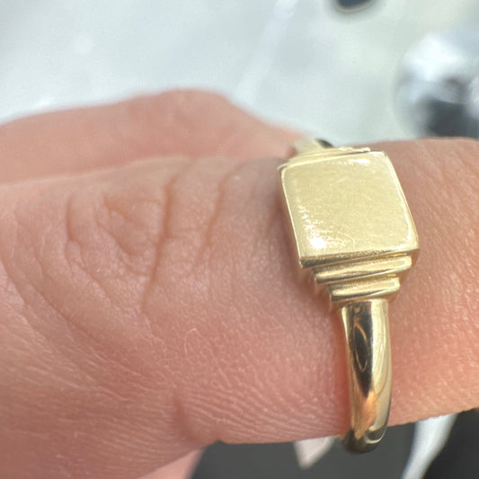 14k Simple Ring  1.1g 7