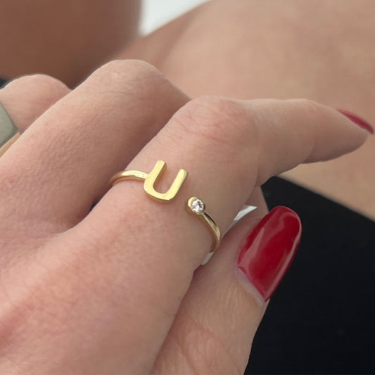 14K U Initial Ring 71/2” 1.3grams